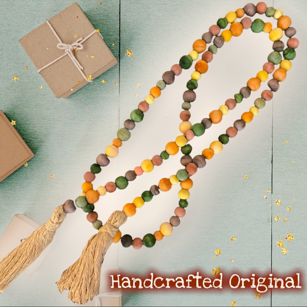 Hand Crafted & Dyed Beautiful Beaded Wood Garland New Original Tree Mantle B023